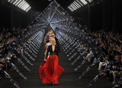 Volano le vendite per Hugo Boss. Ma l'utile delude