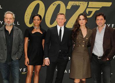 James Bond diventa un musical: Broadway manderà 007 sul palco
