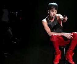 Justin Bieber: "Ho la malattia di Lyme". Confessione choc. COS'E' LA MALATTIA DI LYME