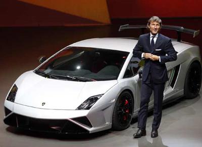 Lamborghini sceglie JWT per lanciare l'erede della Gallardo