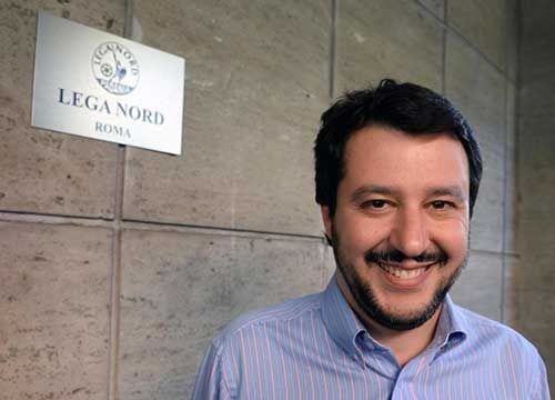 Salvini: Daspo per gli immigrati che portano malattie