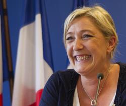 Terremoto nella politica francese. La Le Pen all'Eliseo è possibile