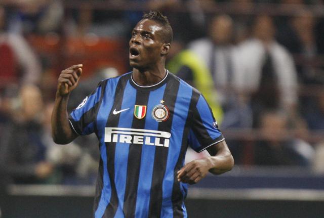 Balotelli convocato dal Liverpool, ma lui s'offre all'Inter di Mancini