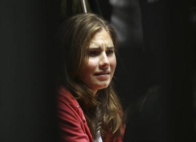 Corte di Strasburgo, doppia condanna all'Italia su Ilva e Amanda Knox