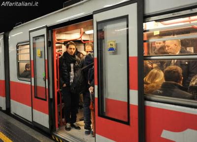 Atm, Hitachi firma contratto per 12 treni della metropolitana di Milano