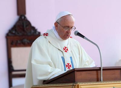 Il Papa torna a Caserta per fare la pace con gli evangelici