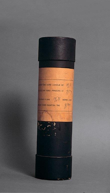 Linea m 19,11, 1959 - inchiostro su carta, tubo di cartone, h 27 cm; d 7 cm - Milano, Fondazione Piero Manzoni in collaborazione con Gagosian Gallery Linea m 19,11, 1959 - inchiostro su carta, tubo di cartone, h 27 cm; d 7 cm - Milano, Fondazione Piero Manzoni in collaborazione con Gagosian Gallery