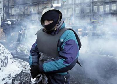 Ucraina, battaglia a Kiev: almeno 25 morti. Tendopoli in fiamme