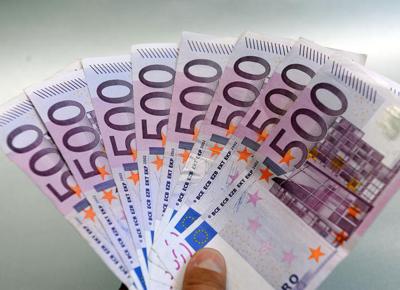 Shopping con soldi falsi, fermati due fratelli. Sequestrati 500 euro
