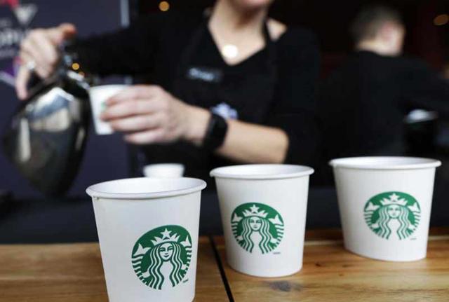 Starbucks prepara il sorpasso a McDonald's