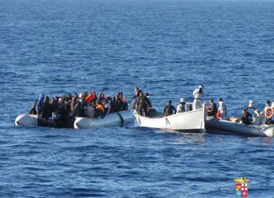 Migranti, organizzavano "viaggi di lusso" dalla Tunisia: 13 fermi
