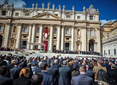 Vaticano, il broker Torzi arrestato per false fatturazioni