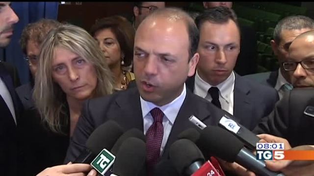 video mediaset letta alfano video mediaset letta alfano