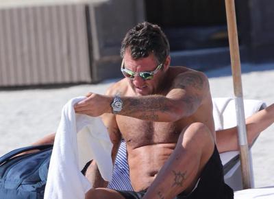 Vieri, vacanze a Miami con una donna... ecco chi è. LE FOTO