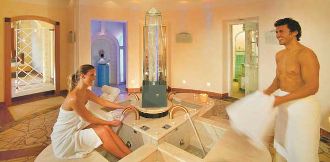 Vuoi rendere la vacanza sulla neve veramente indimenticabile? In Alta Badia troverai, oltre a piste innevate di ogni colore, tradizione, ospitalità e relax! Vuoi rendere la vacanza sulla neve veramente indimenticabile? In Alta Badia troverai, oltre a piste innevate di ogni colore, tradizione, ospitalità e relax!