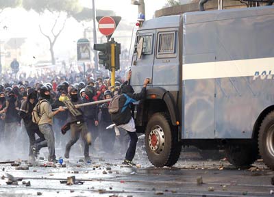 San Giovanni, assalto al blindato. La sentenza: 6 anni di reclusione San Giovanni, assalto al blindato. La sentenza: 6 anni di reclusione