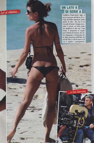 Hackerato il profilo Twitter di Elisabetta Canalis Hackerato il profilo Twitter di Elisabetta Canalis
