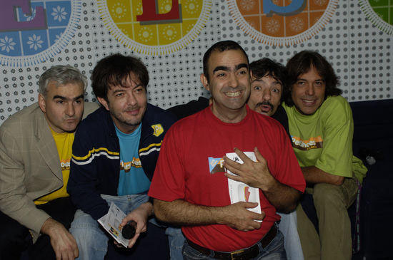Elio e le Storie tese, trafugato il premio di Sanremo ’96 Elio e le Storie tese, trafugato il premio di Sanremo ’96