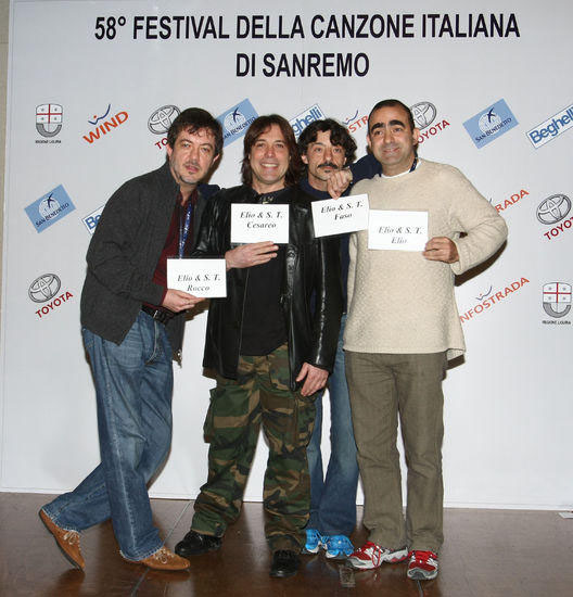 Elio e le Storie tese, trafugato il premio di Sanremo ’96 Elio e le Storie tese, trafugato il premio di Sanremo ’96
