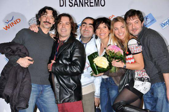 Elio e le Storie tese, trafugato il premio di Sanremo ’96 Elio e le Storie tese, trafugato il premio di Sanremo ’96