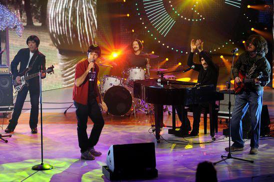 Elio e le Storie tese, trafugato il premio di Sanremo ’96 Elio e le Storie tese, trafugato il premio di Sanremo ’96
