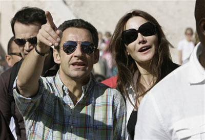 Carla Bruni torna a dedicarsi alla musica con “Chez Keith et Anita” Carla Bruni torna a dedicarsi alla musica con “Chez Keith et Anita”
