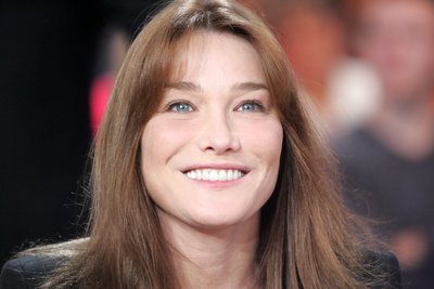Carla Bruni torna a dedicarsi alla musica con “Chez Keith et Anita” Carla Bruni torna a dedicarsi alla musica con “Chez Keith et Anita”