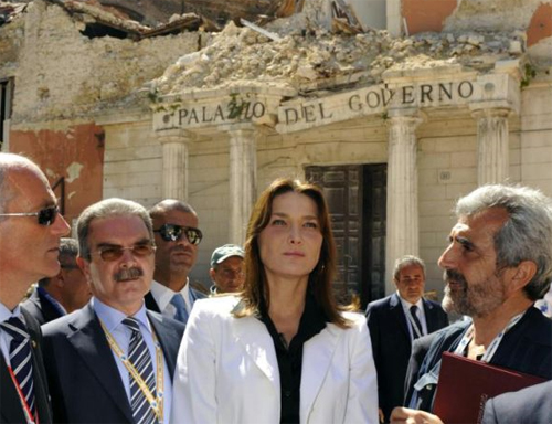 Carla Bruni torna a dedicarsi alla musica con “Chez Keith et Anita” Carla Bruni torna a dedicarsi alla musica con “Chez Keith et Anita”