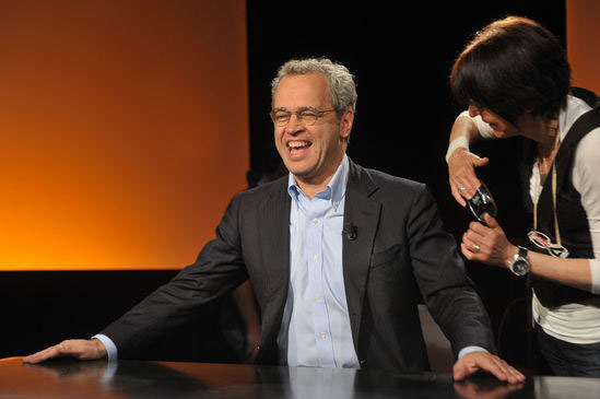 Dopo il litigio su Twitter Enrico Mentana e la moglie si separano Dopo il litigio su Twitter Enrico Mentana e la moglie si separano