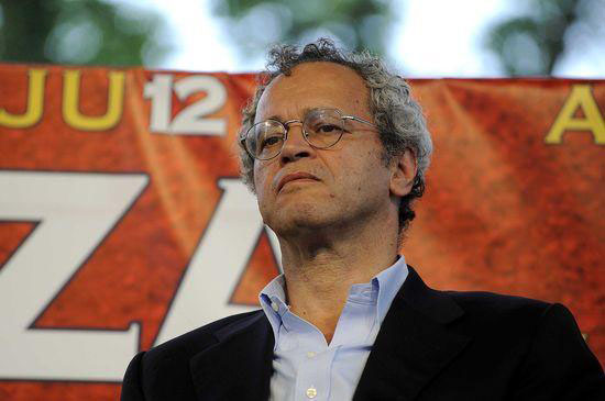Dopo il litigio su Twitter Enrico Mentana e la moglie si separano Dopo il litigio su Twitter Enrico Mentana e la moglie si separano