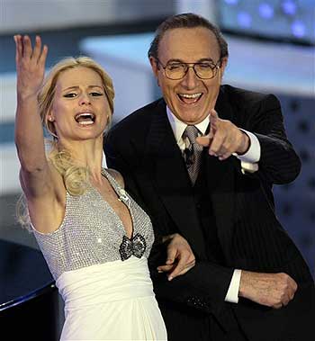 Michelle Hunziker: “Voglio un figlio da Tomaso. Arriverà quando sarà Dio a volerlo”
