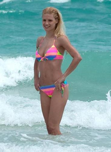Michelle Hunziker: “Voglio un figlio da Tomaso. Arriverà quando sarà Dio a volerlo”