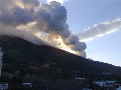 Stromboli, vulcano in ripresa