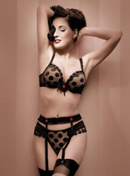 Dita Von Teese debutta nel mondo della musica