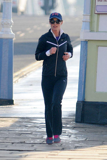 Le borse di lusso di Pippa Middleton: costano 200 sterline ma le cuciono operai pagati 17 penny l’ora