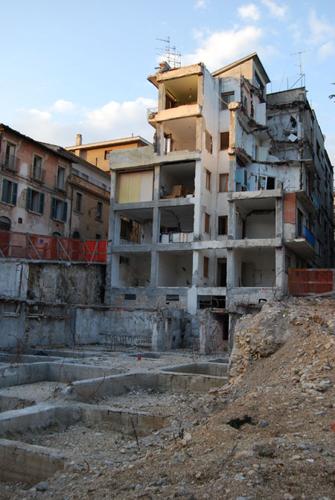 L’Aquila, Bertolaso disse a Letta. “Ricostruzione entro 28 anni” L’Aquila, Bertolaso disse a Letta. “Ricostruzione entro 28 anni”