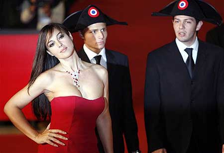 Monica Bellucci in “Amore e guerra” di Kusturica, che già divide serbi e bosniaci Monica Bellucci in “Amore e guerra” di Kusturica, che già divide serbi e bosniaci