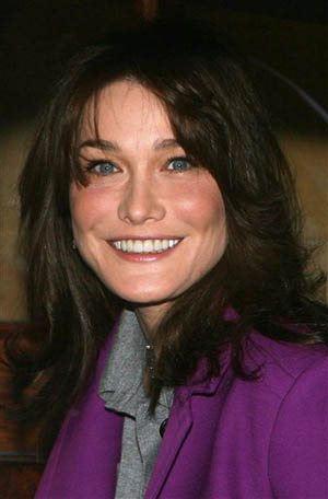 Carla Bruni e Sarkozy, matrimonio in crisi Carla Bruni e Sarkozy, matrimonio in crisi