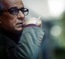 Fa da controfigura a Tony Servillo, perde la pensione