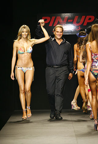 Elena Santarelli diventa Marilyn Monroe Elena Santarelli diventa Marilyn Monroe