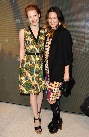 Drew Barrymore dice addio ai suoi tatuaggi Drew Barrymore dice addio ai suoi tatuaggi