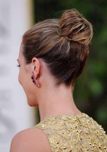 Dalla frangetta al ritorno della treccia, le tendenze capelli dell’estate Dalla frangetta al ritorno della treccia, le tendenze capelli dell’estate