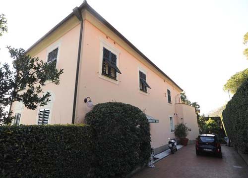 Grillo lancia il governo a 5 Stelle. “Pd e Pdl ci votino la fiducia”