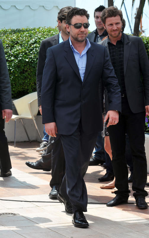 Russel Crowe come Formigoni: anche lui vede gli UFO
