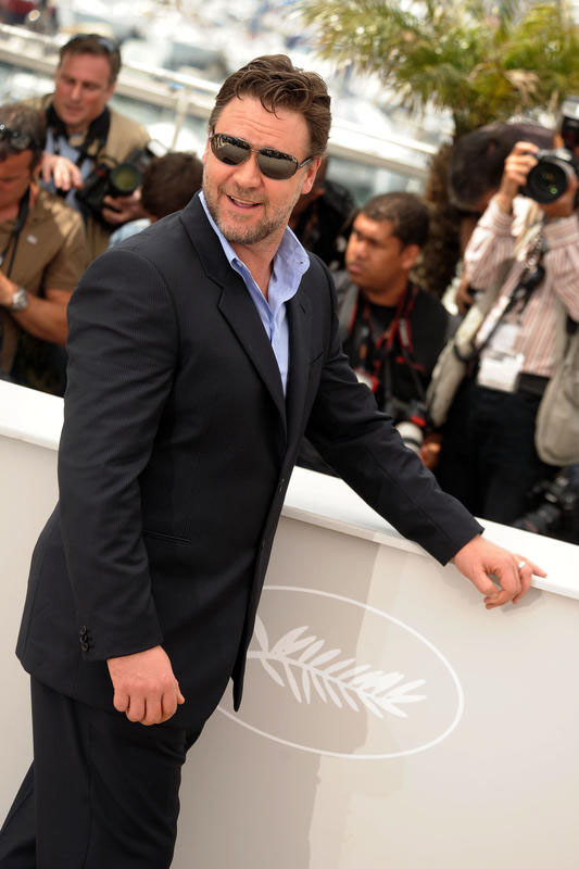 Russel Crowe come Formigoni: anche lui vede gli UFO
