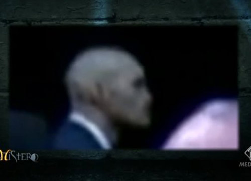 Robbie Williams: “Sono stato rapito dagli alieni”. Il nuovo racconto