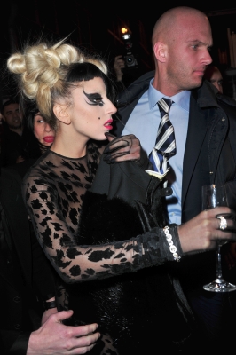 Lady Gaga vuole sposare Taylor Kinney