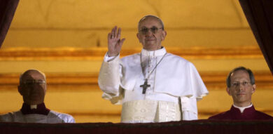 Ecco Francesco I, le prime immagini del Papa