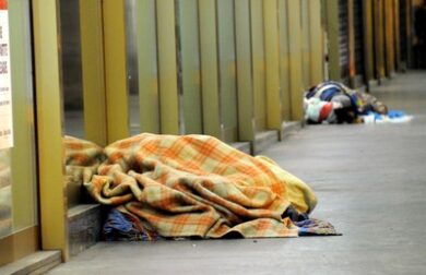Torna l’inverno, temperature in picchiata. Il Comune pronto a aiutare i senzatetto