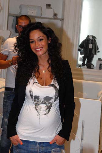 Raffaella Fico debutta su Instagram: foto sexy dal passato per il nuovo profilo